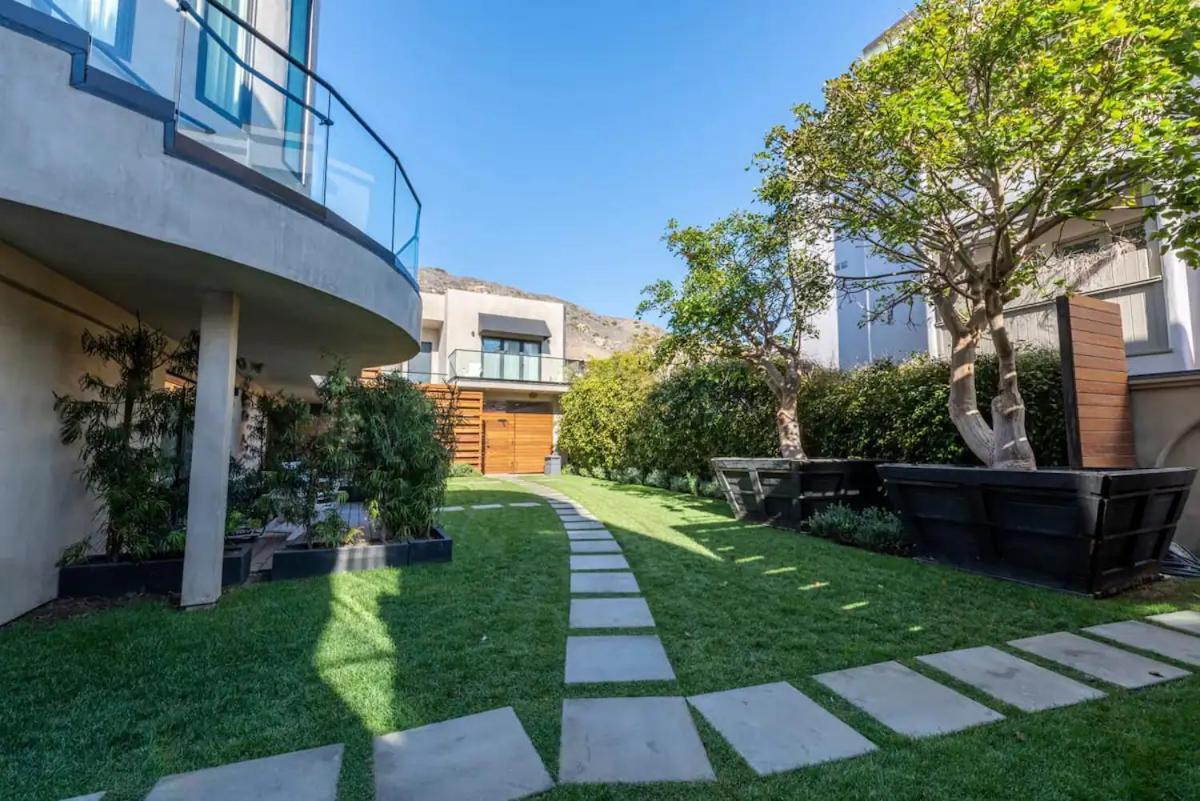 Malibu Sand Carbon Beach Suites Luaran gambar